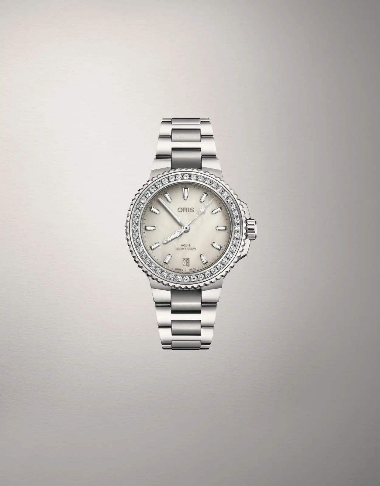 Oris Aquis Date Diamonds