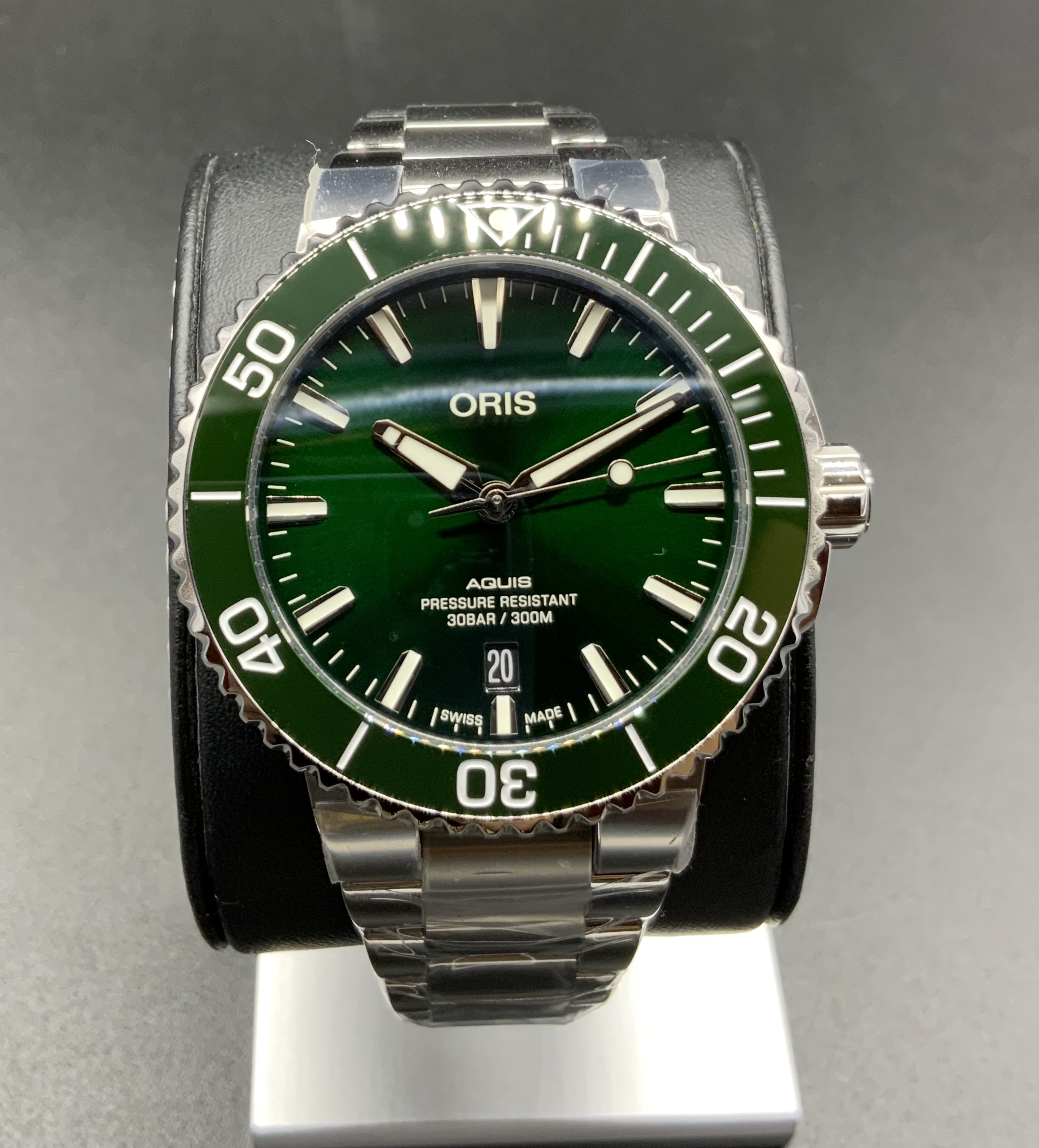Oris Aquis Date