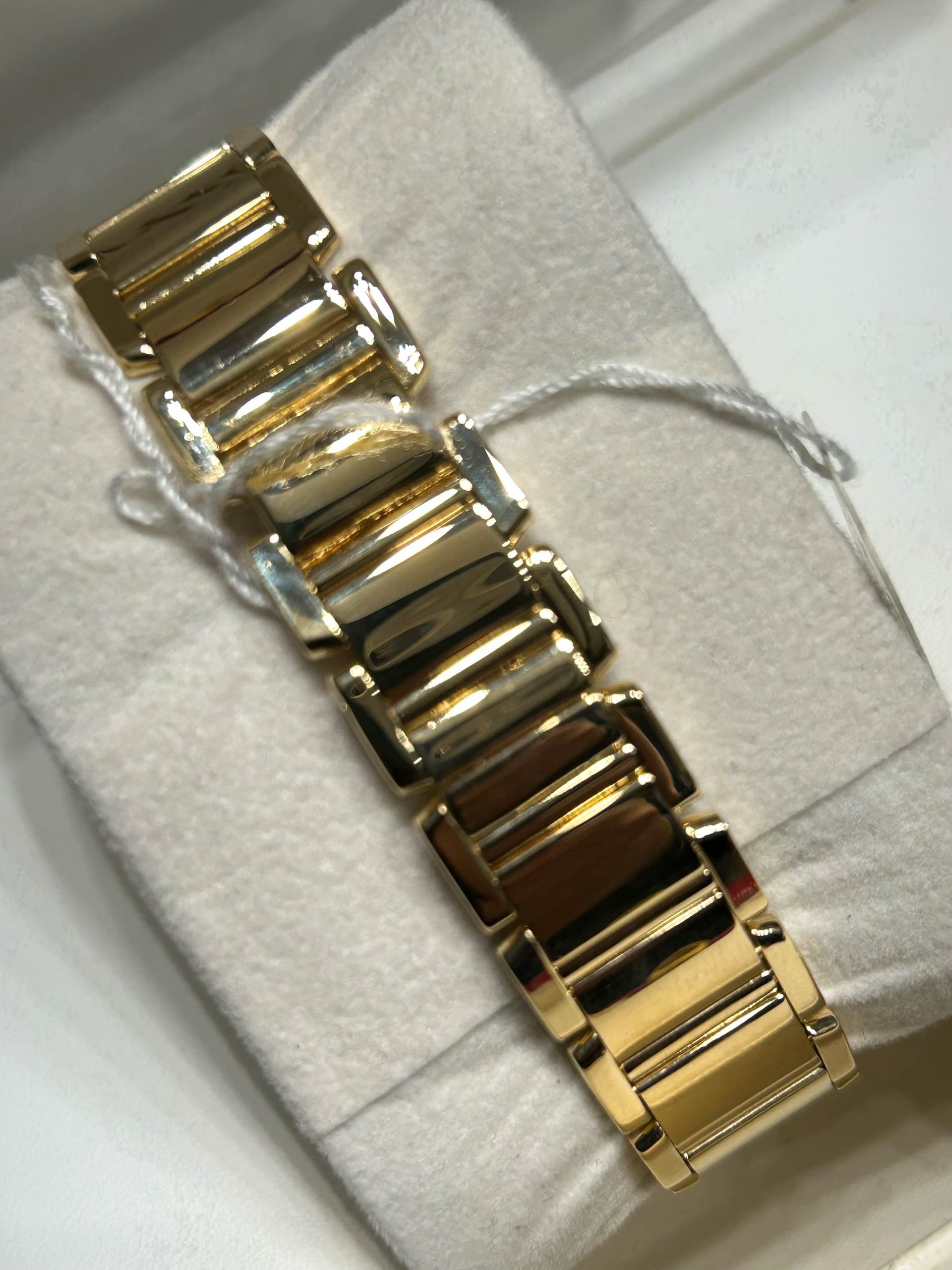 Cartier Tank Francaise - Ref 2385 - 18Kt Yellow Gold & Diamonds
