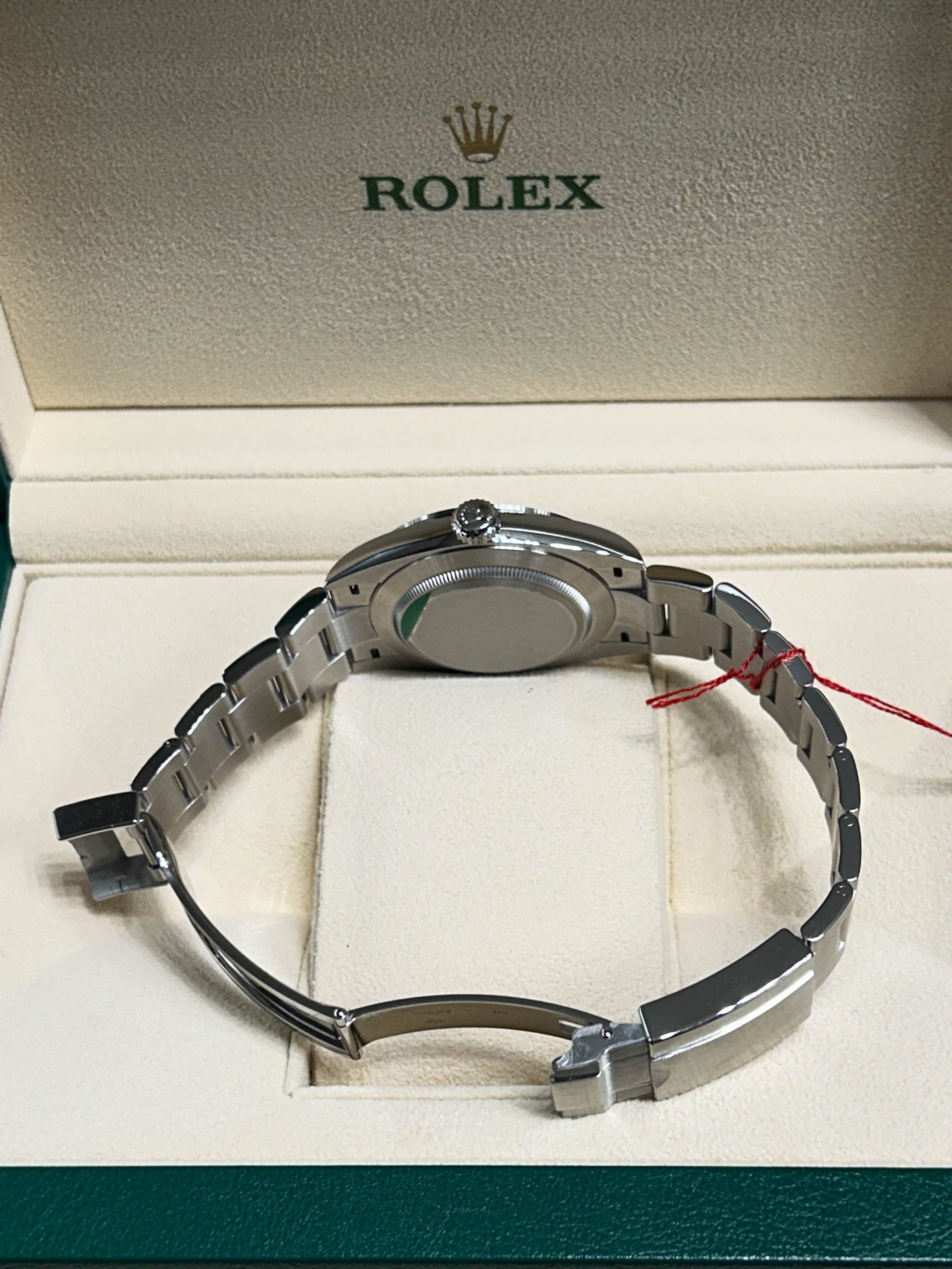 Rolex Explorer 40mm - Ref 22470 - New 2023