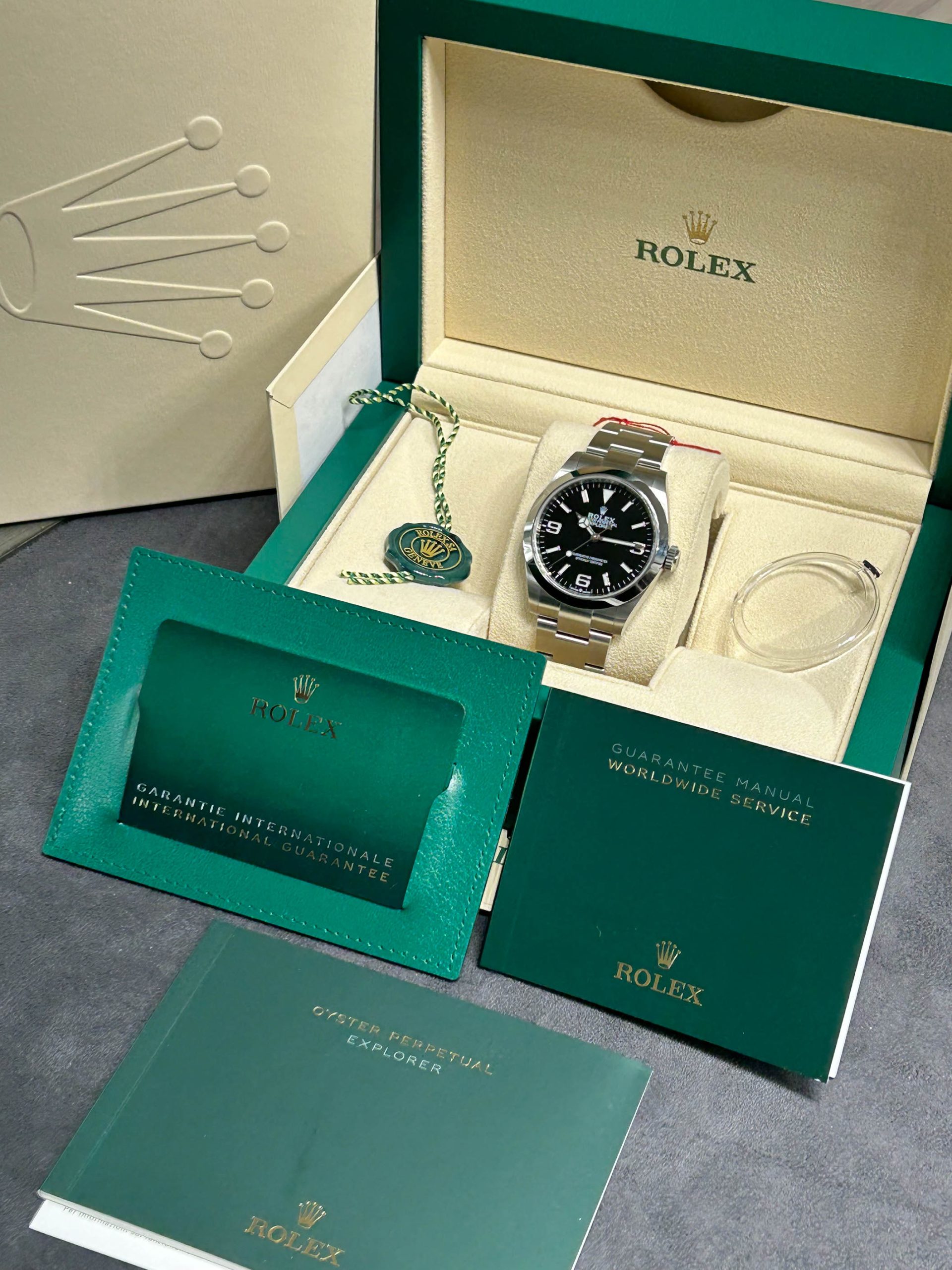 Rolex Explorer 40mm - Ref 22470 - New 2023