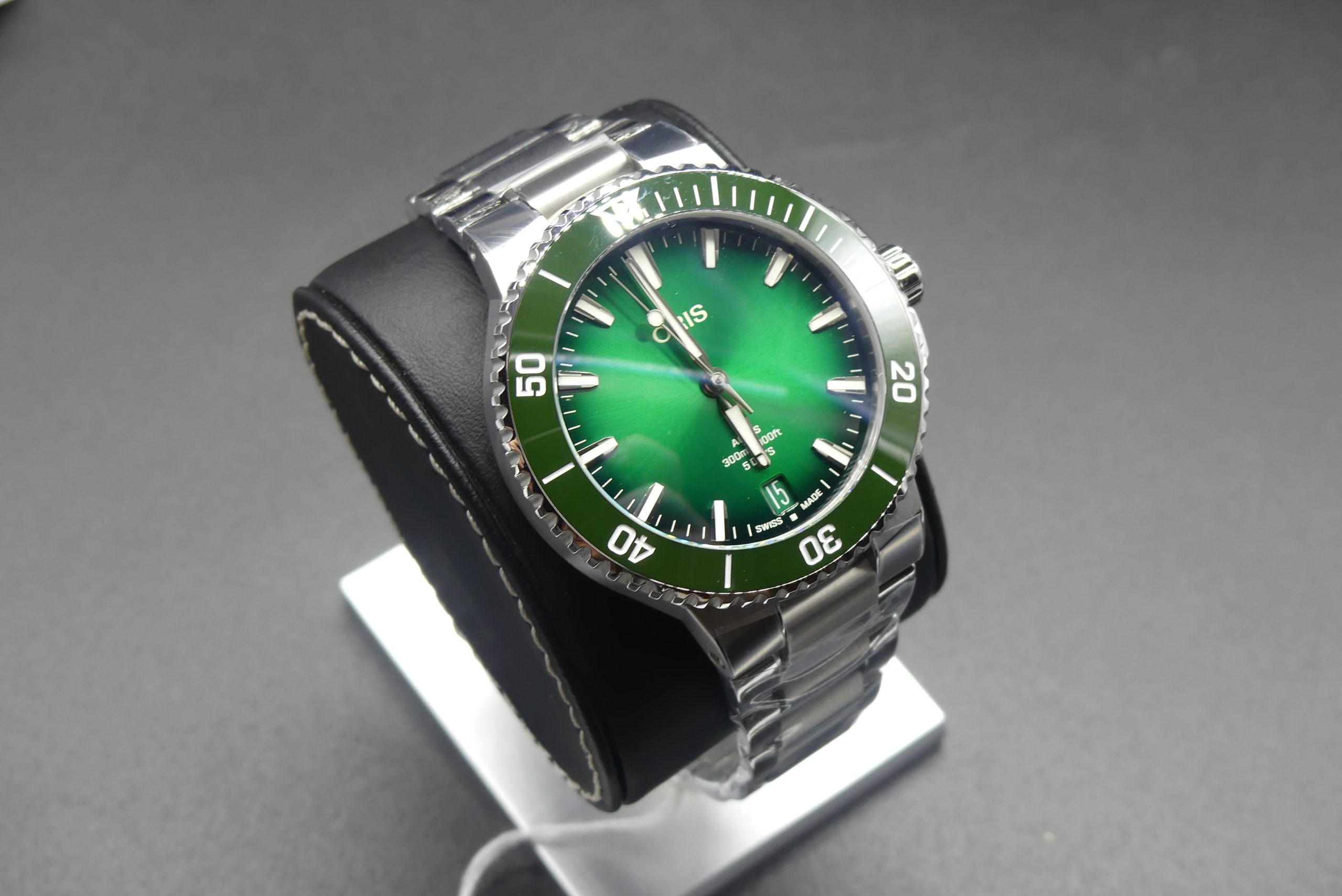 Oris Aquis Date Cal. 400
