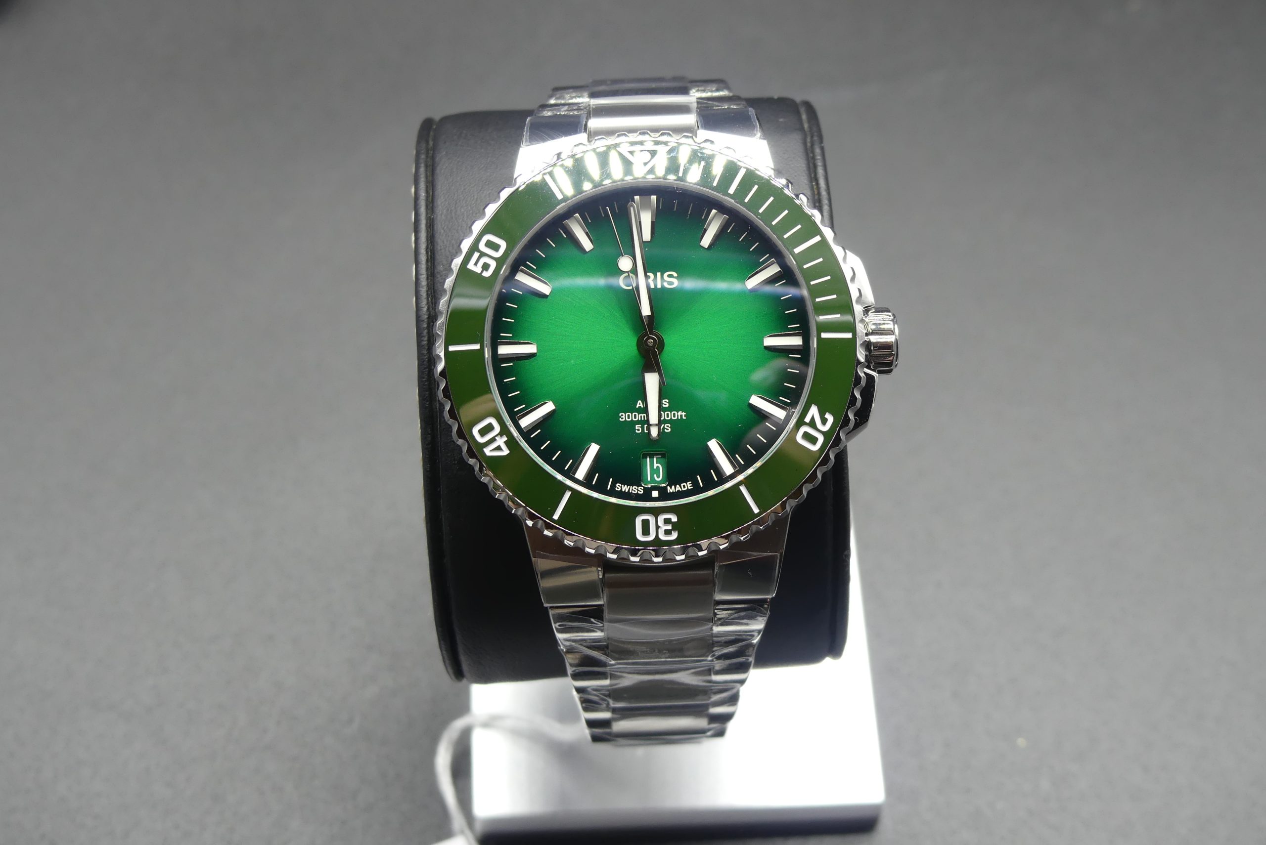 Oris Aquis Date Cal. 400