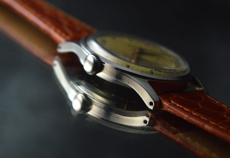 REVUE THOMMEN RARE MEN'S SPORT NON MAGNETIC WATERPROOF STAINLESS STEEL WATCH