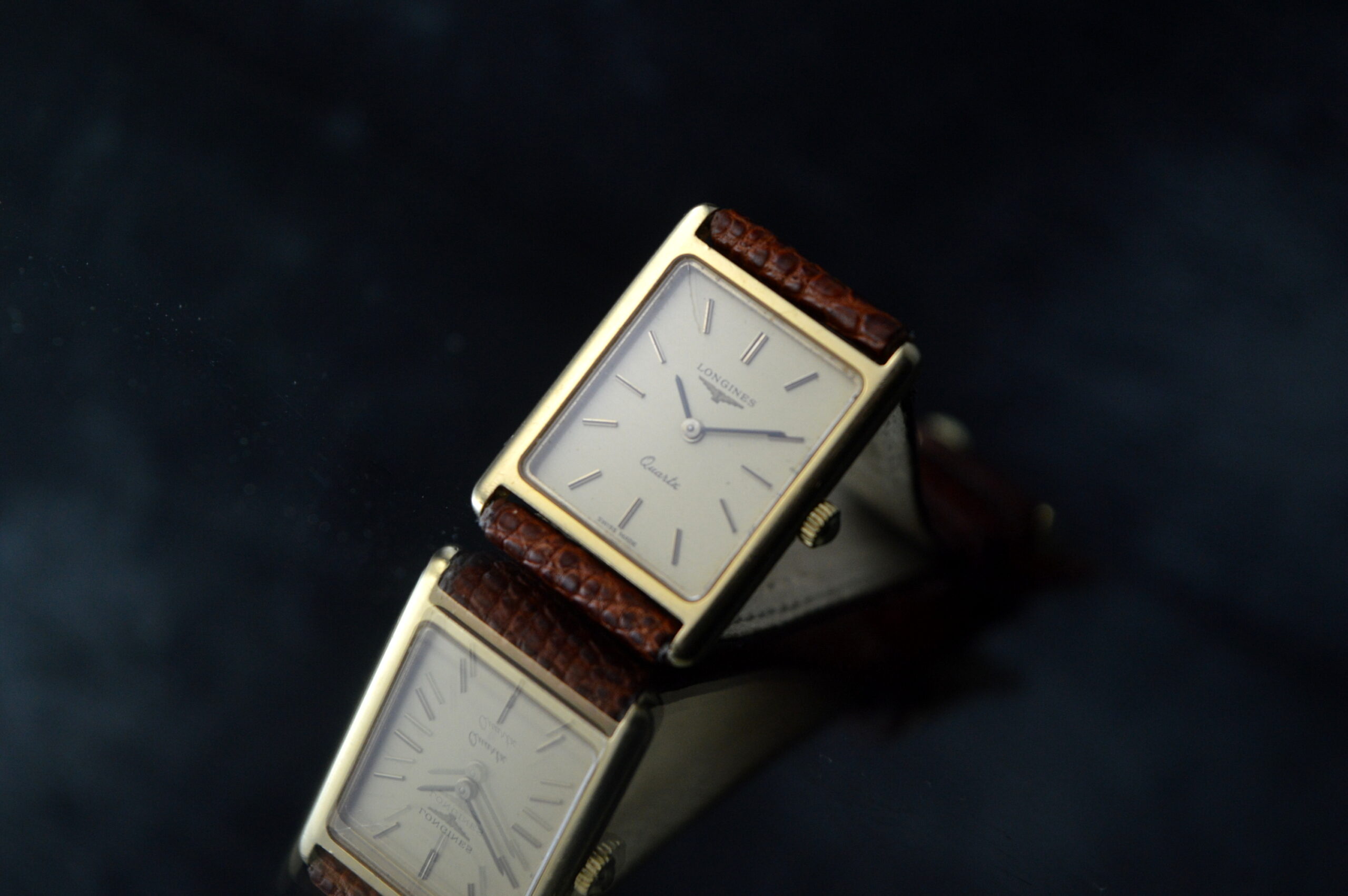 LONGINES UNISEX TANK STYLE VINTAGE DRESS WATCH 18K SOLID YELLOW GOLD 26X28MM