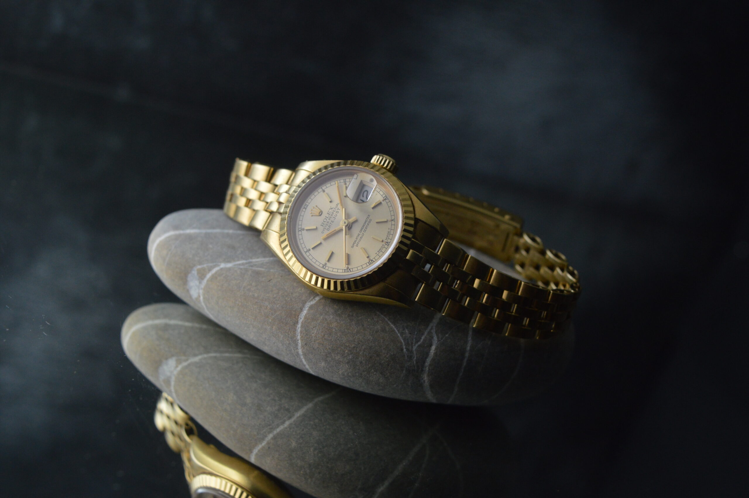 ROLEX STUNNING LADY-DATEJUST 69178 SOLID YELLOW GOLD SAPPHIRE GLASS AUTOMATIC