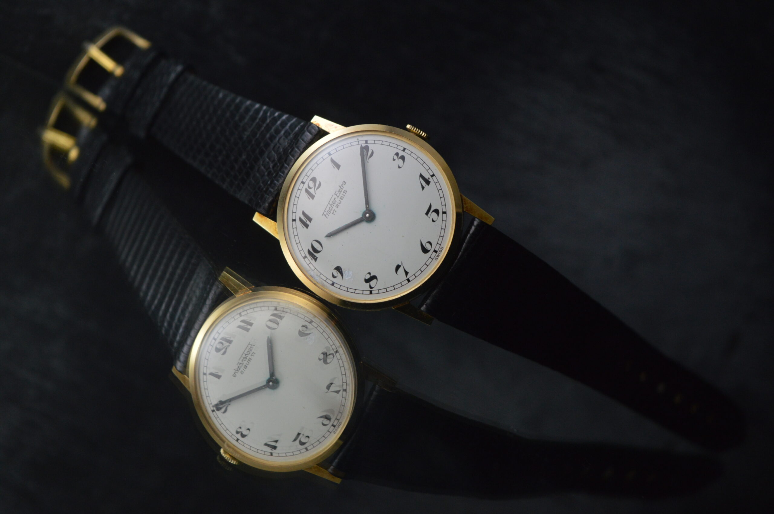 FISCHER EXTRA MEN'S VERY FLAT VINTAGE 18K SOLID GOLD DRESS WATCH 32 X 36MM