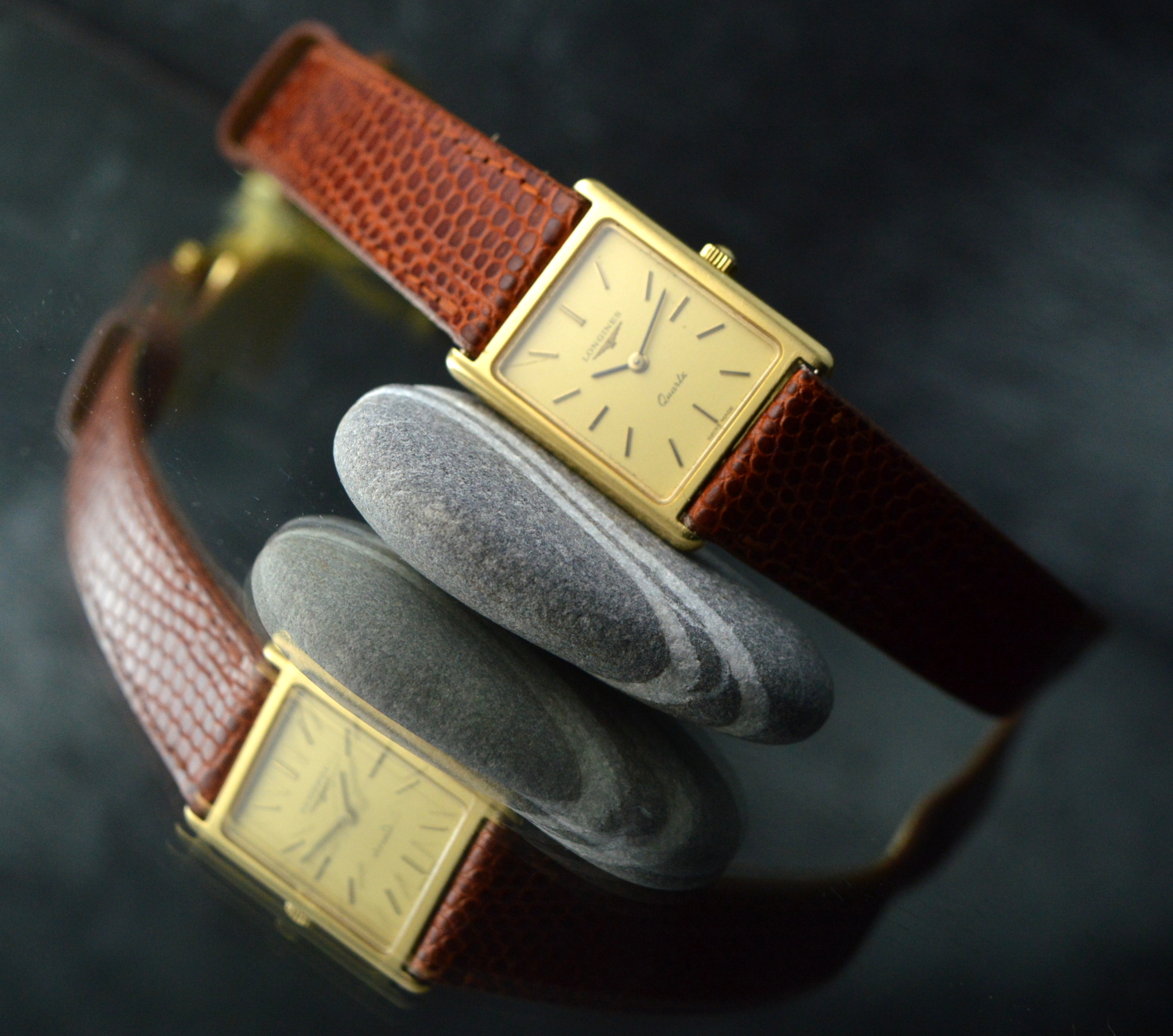 LONGINES UNISEX TANK STYLE VINTAGE DRESS WATCH 18K SOLID YELLOW GOLD 26X28MM