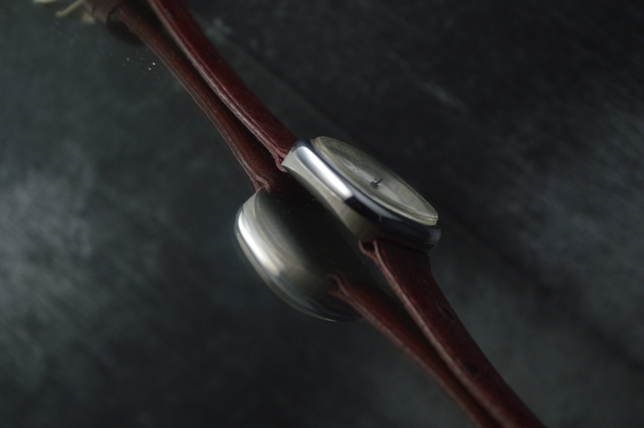 POLARIS MEN'S RARE VINTAGE DRESS WATCH 35 X 28MM FROM 70'S