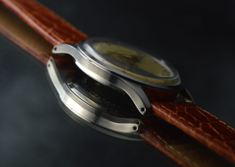 REVUE THOMMEN RARE MEN'S SPORT NON MAGNETIC WATERPROOF STAINLESS STEEL WATCH